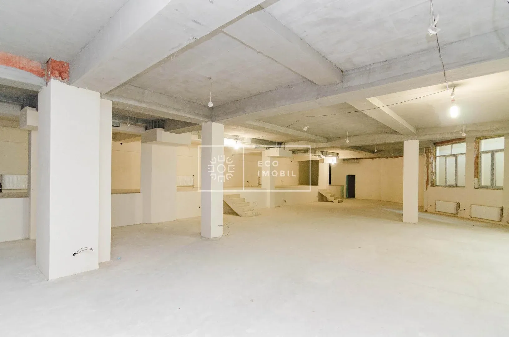 1-camere birou, 530 m² — Imagine 1