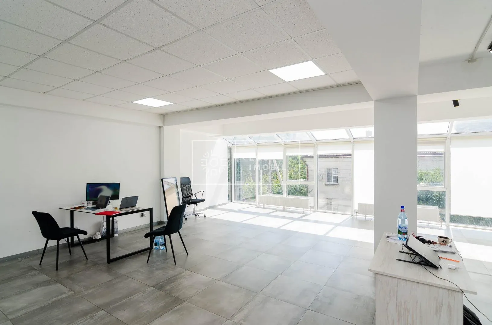 1-camere birou, 100 m² — Imagine 1
