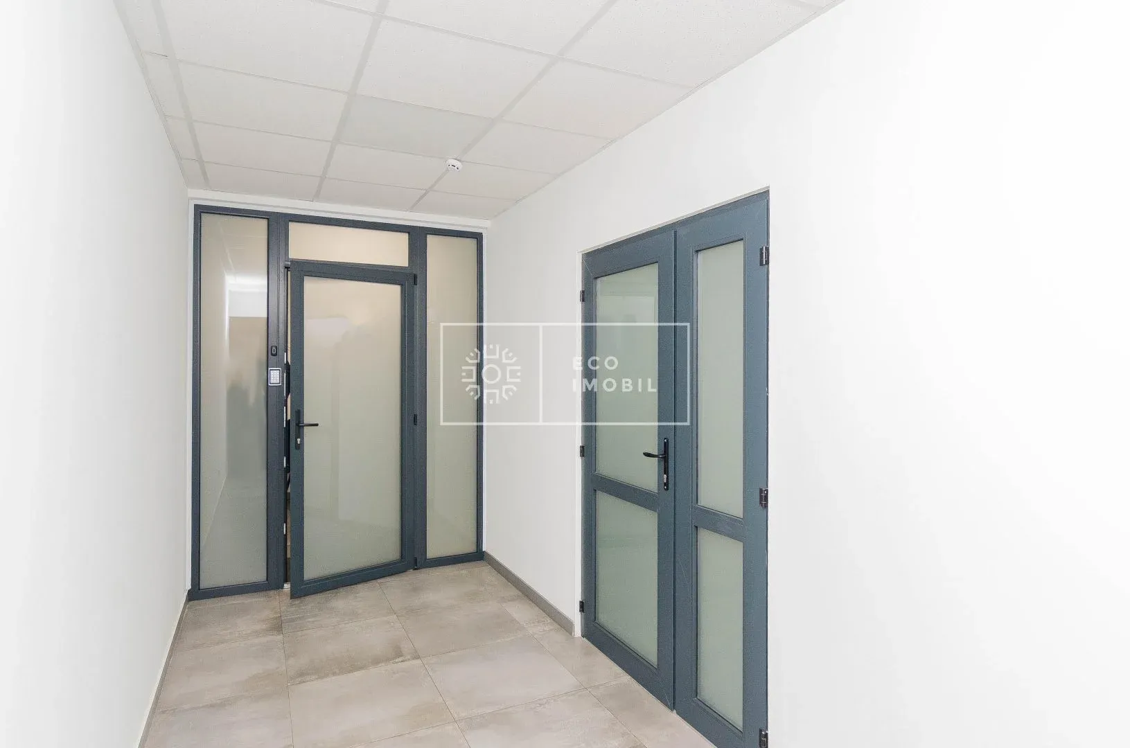 1-camere birou, 100 m² — Imagine 4