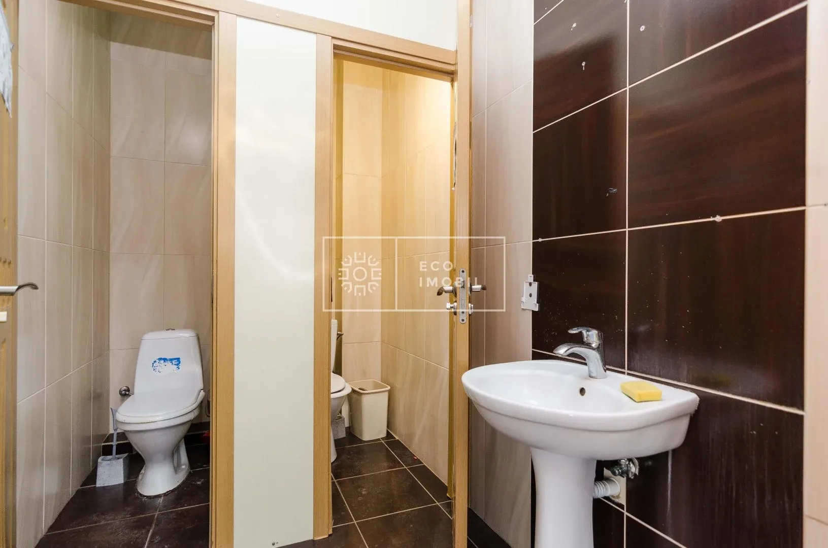 3-bedroom office, 276 m² — Image 2