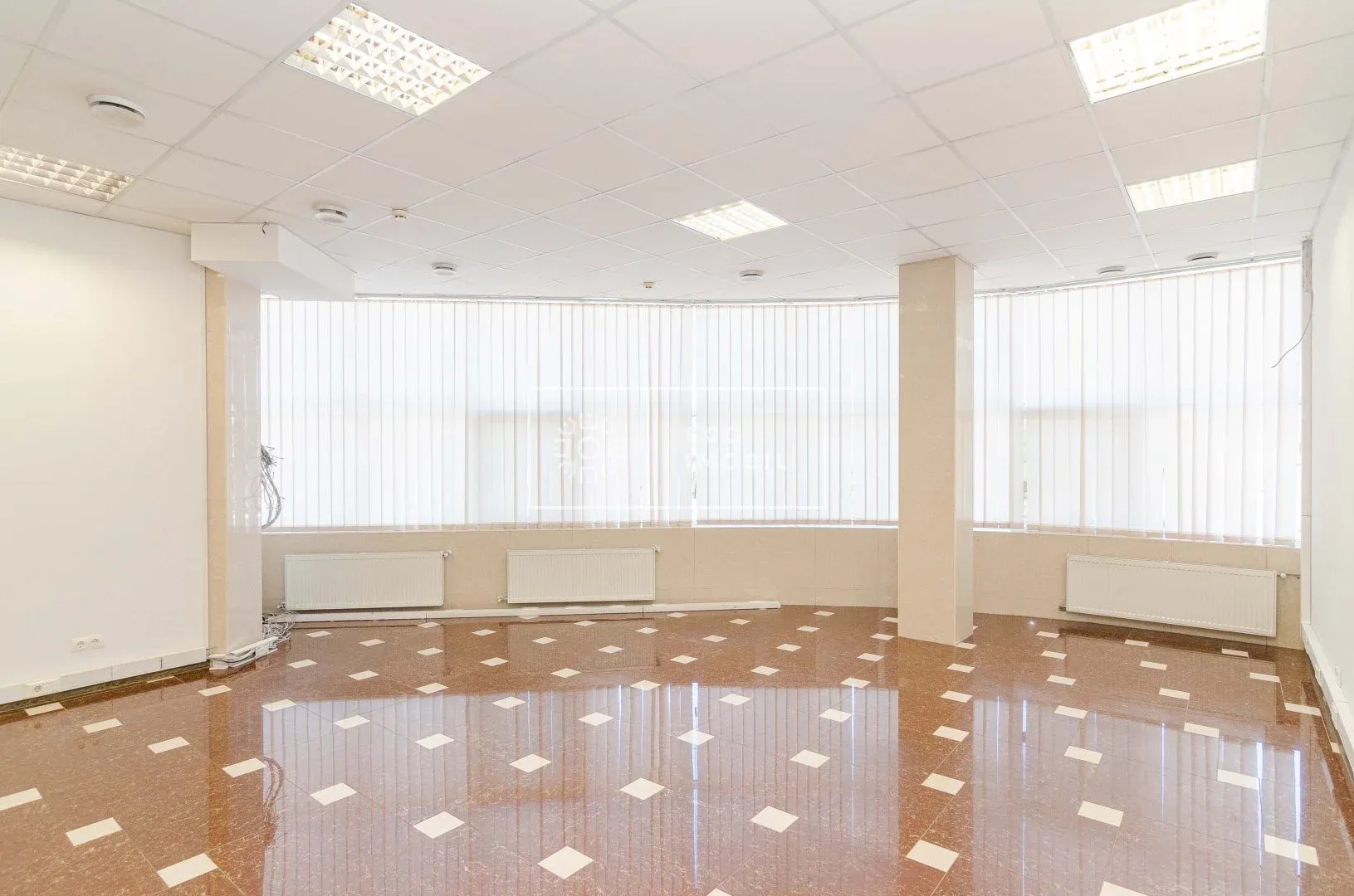 3-bedroom office, 175 m² — Image 3