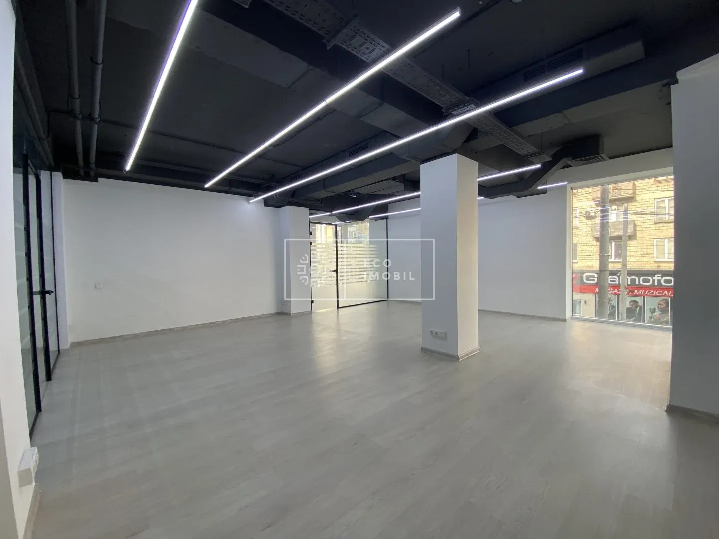 2-camere birou, 84 m² — Imagine 1