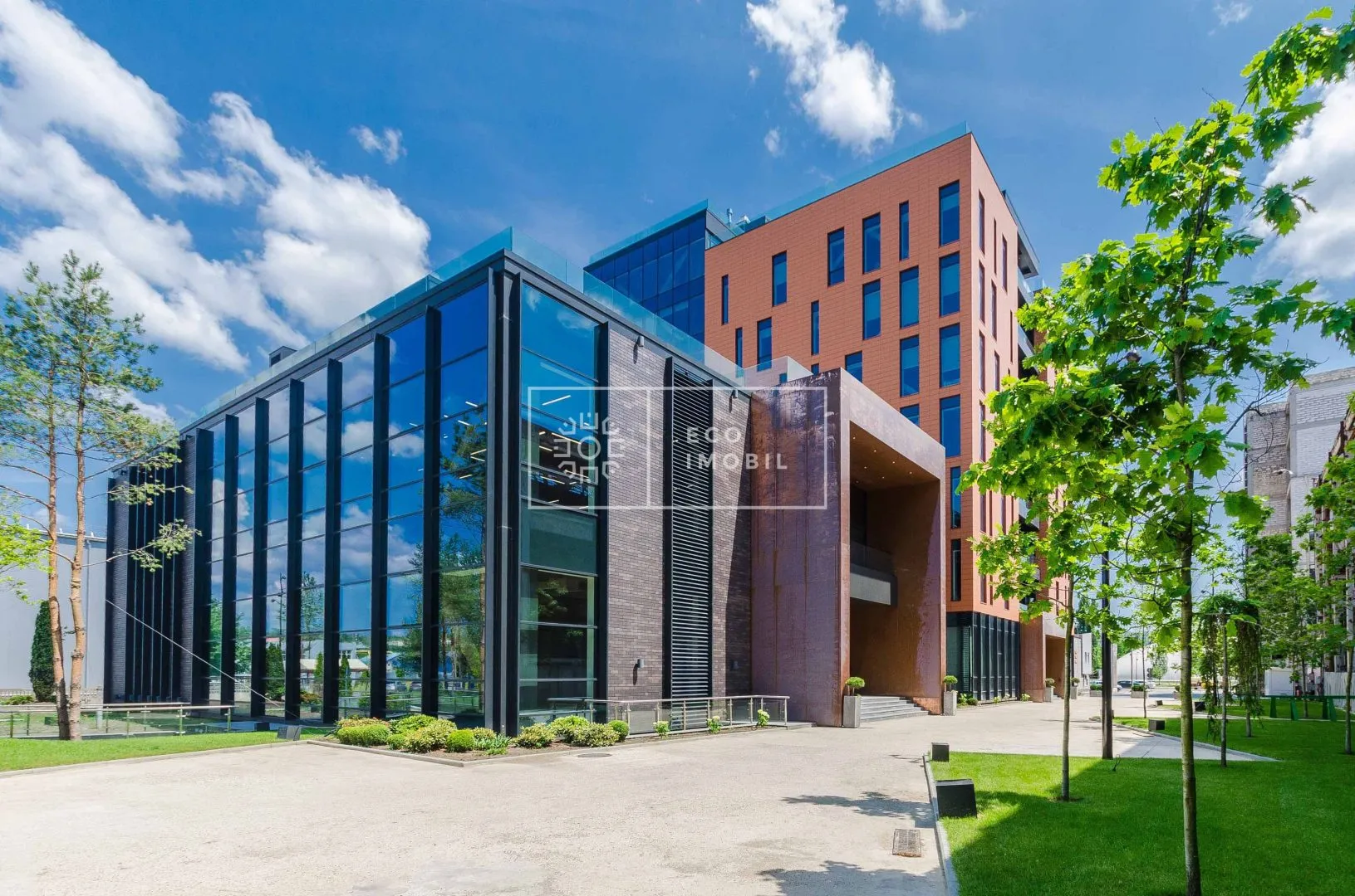3-bedroom office, 150 m² — Image 1
