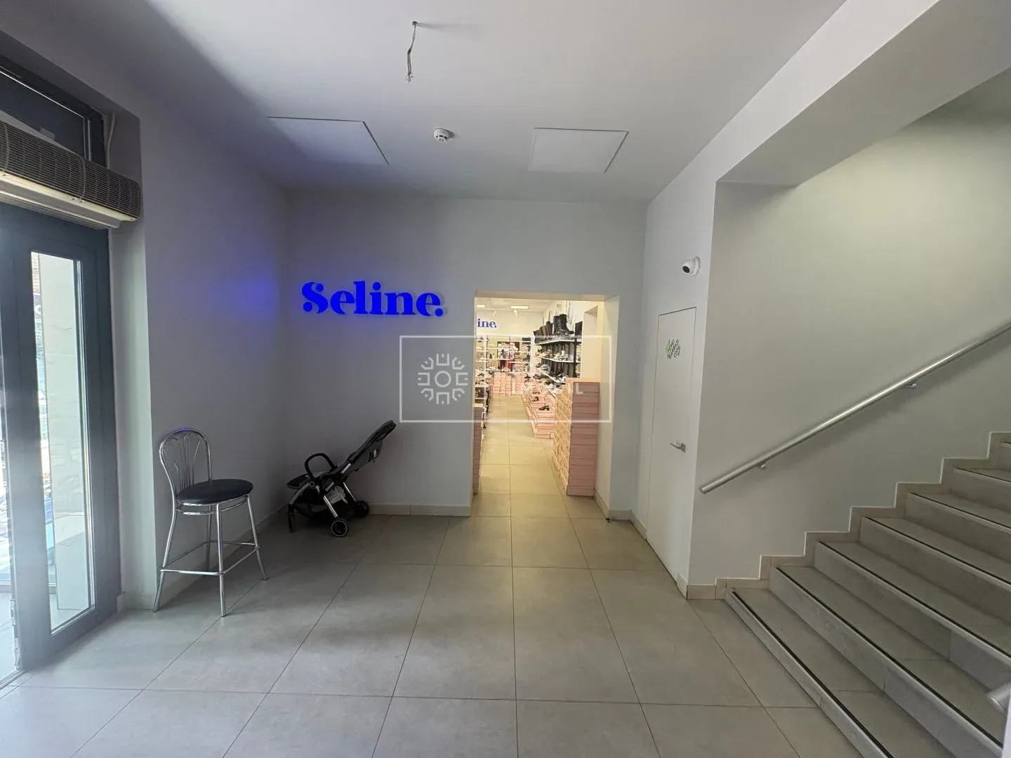 1-camere birou, 400 m² — Imagine 2