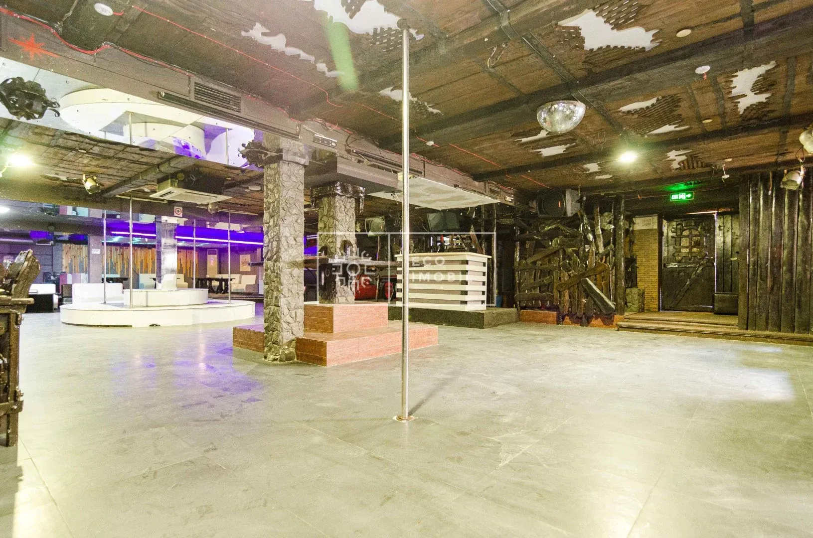 1-camere birou, 450 m² — Imagine 1