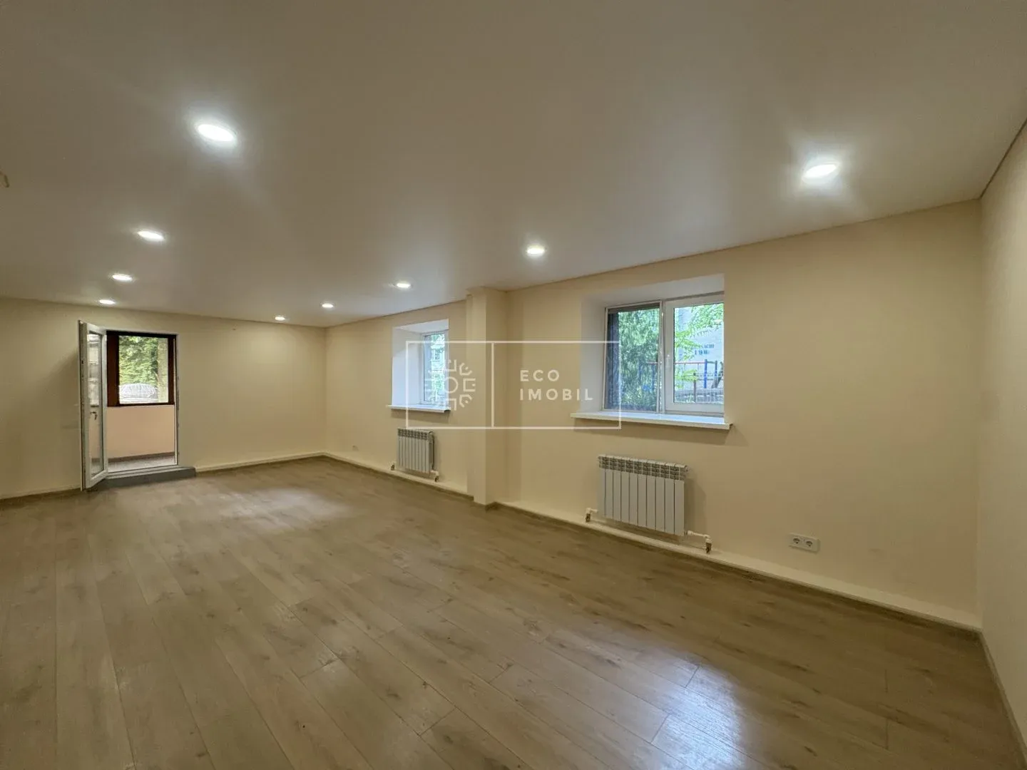 1-camere birou, 53 m² — Imagine 2