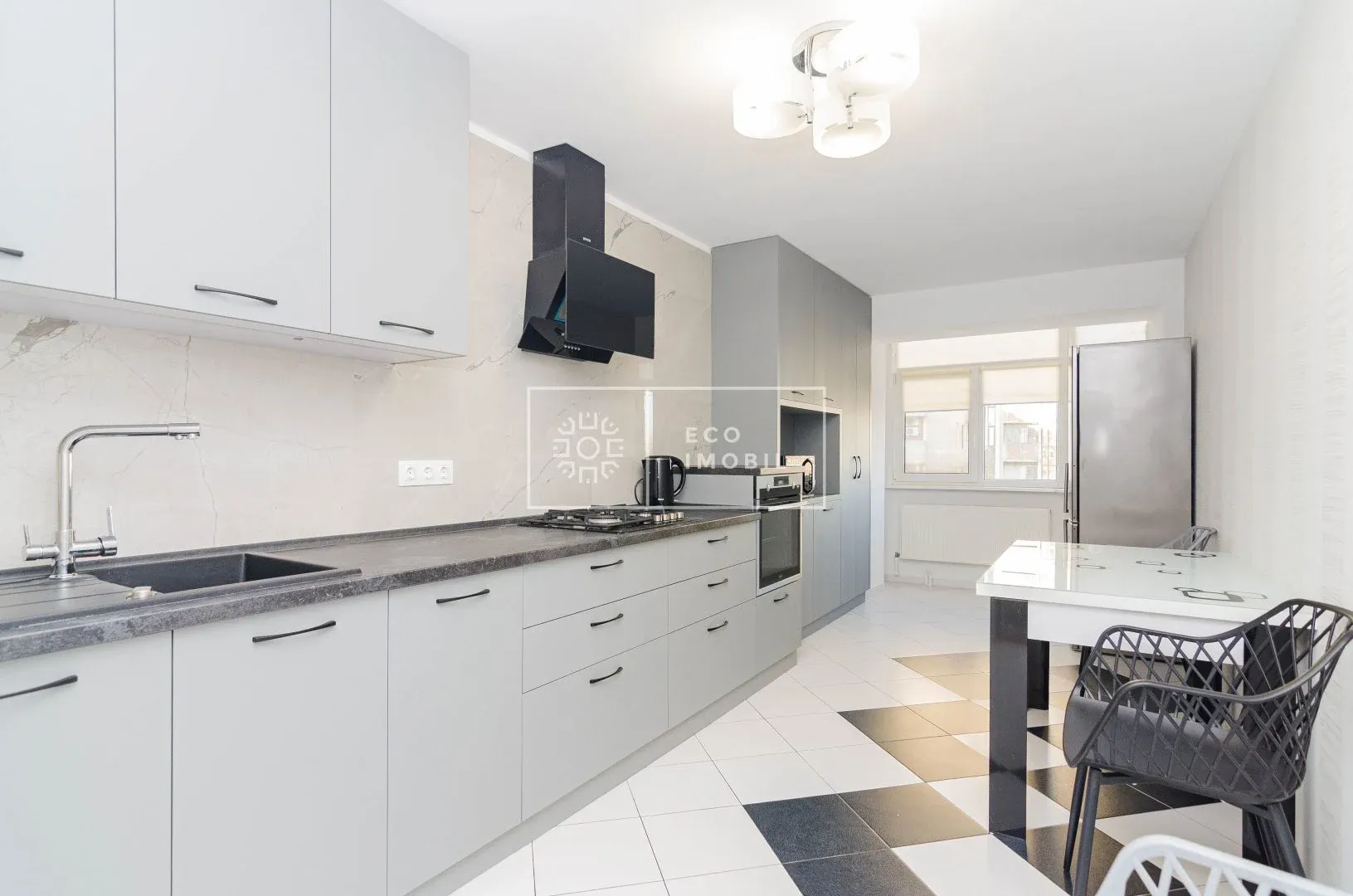 3-camere apartament, 92 m² — Imagine 2