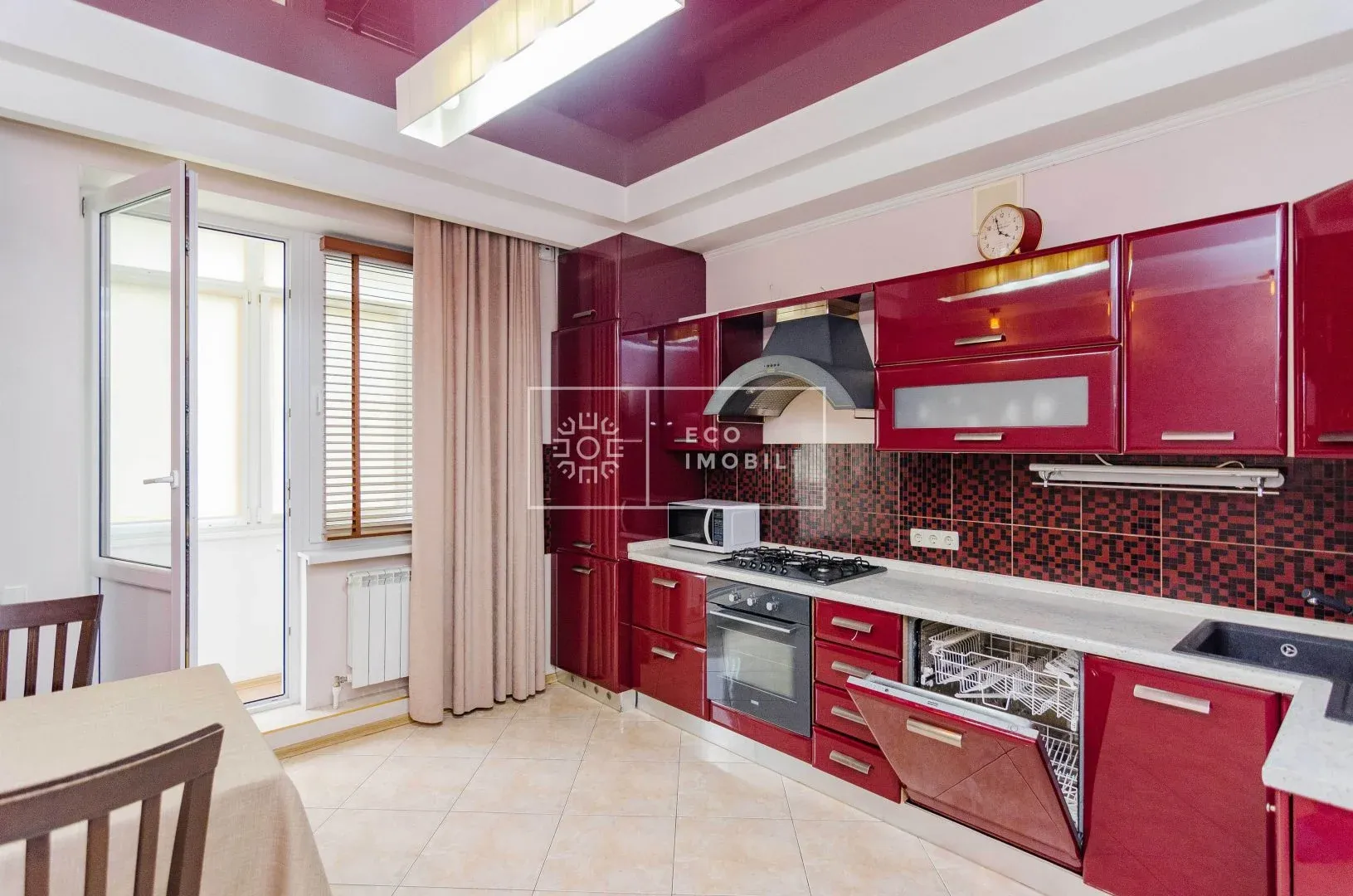 3-комнатная квартира, 140 м² — Изображение 2