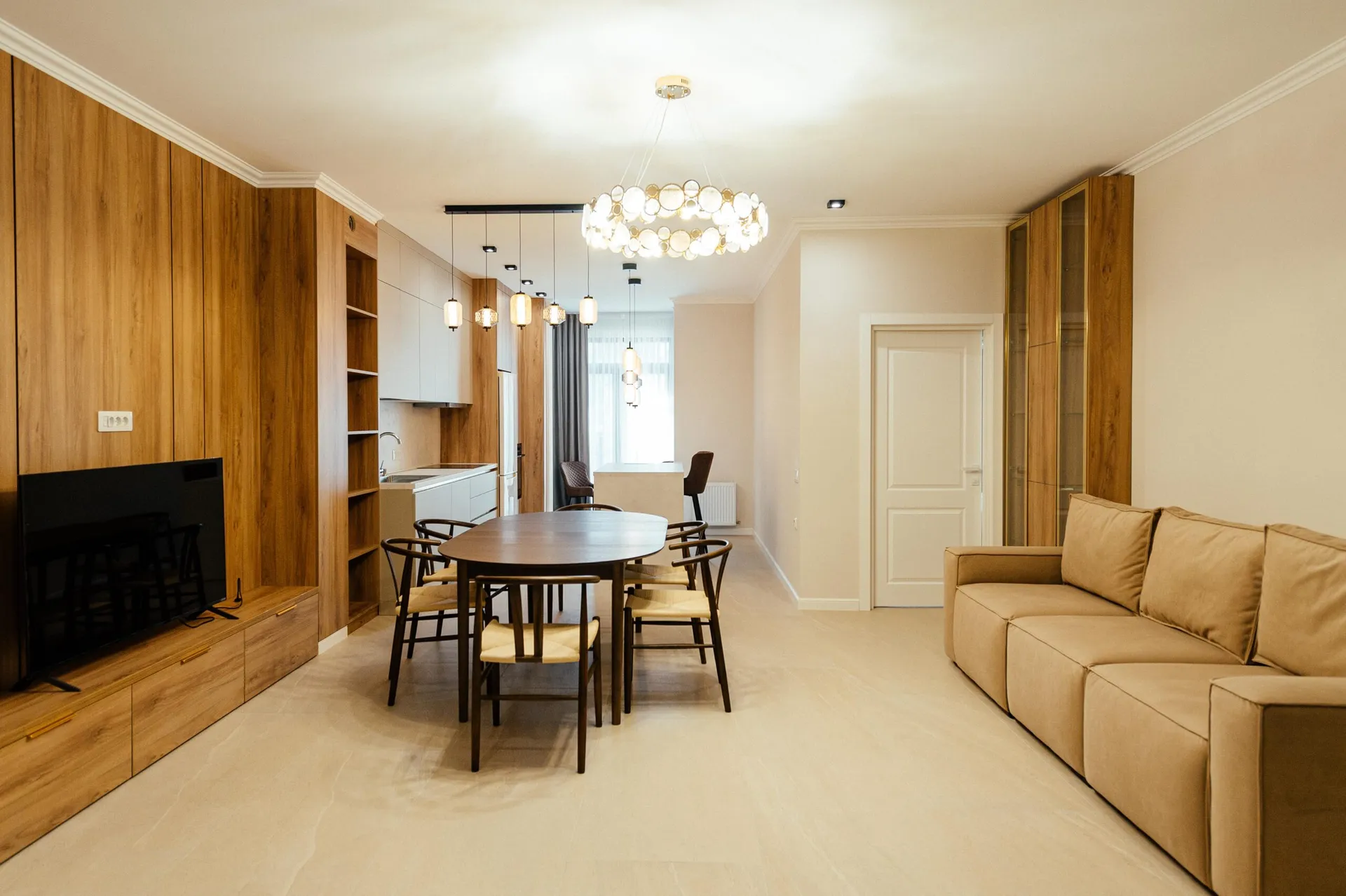 3-camere apartament, 136 m² — Imagine 1