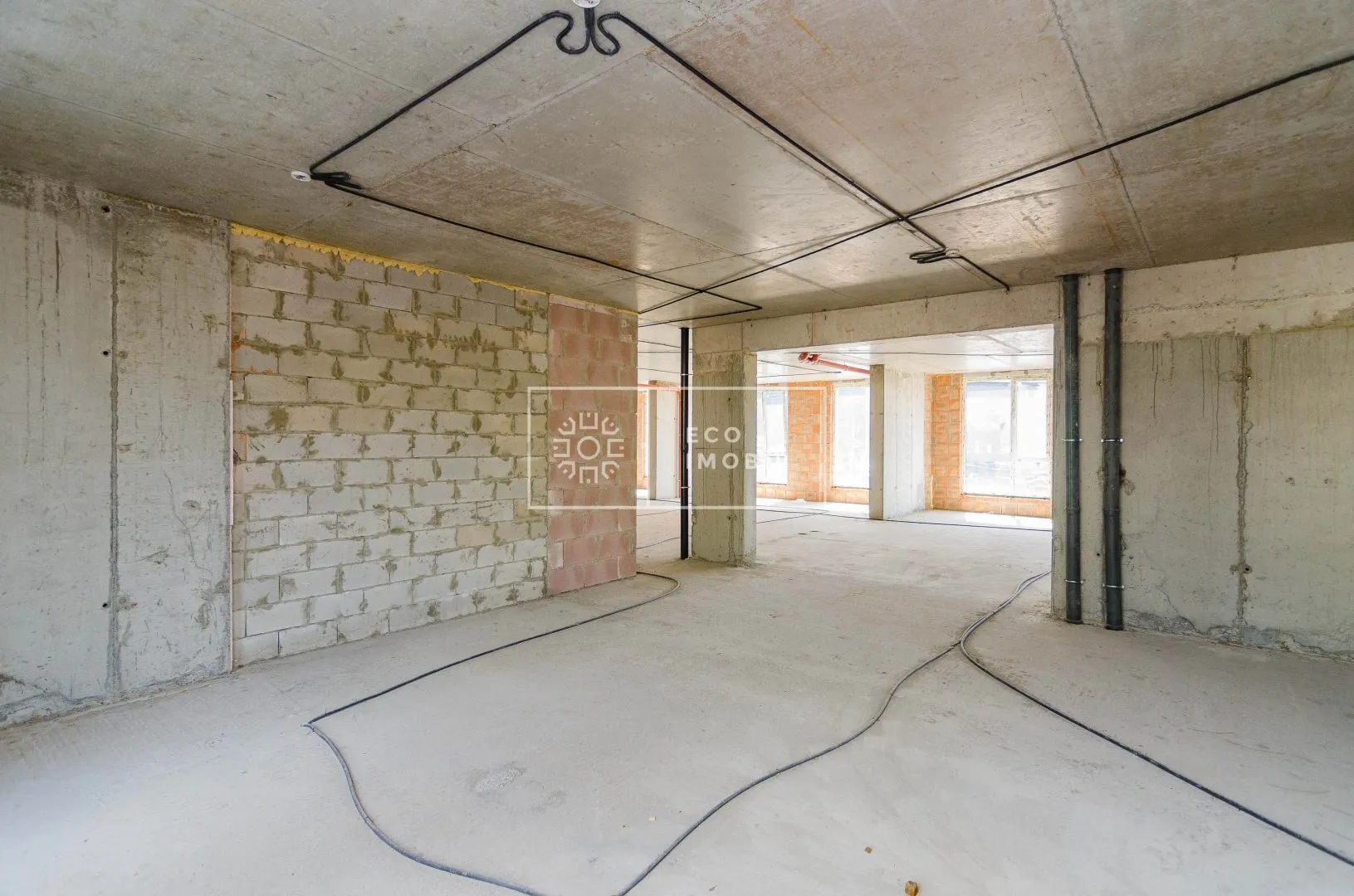 1-bedroom office, 320 m² — Image 4
