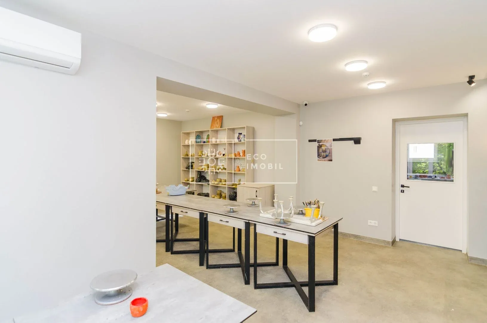 1-camere birou, 665 m² — Imagine 1