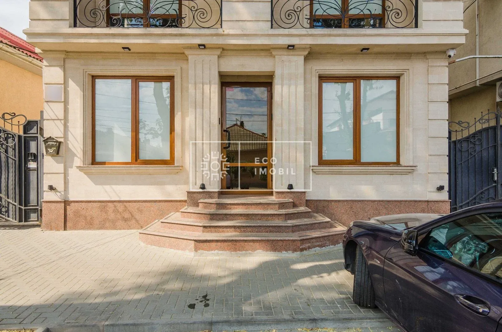 7-bedroom office, 300 m² — Image 1