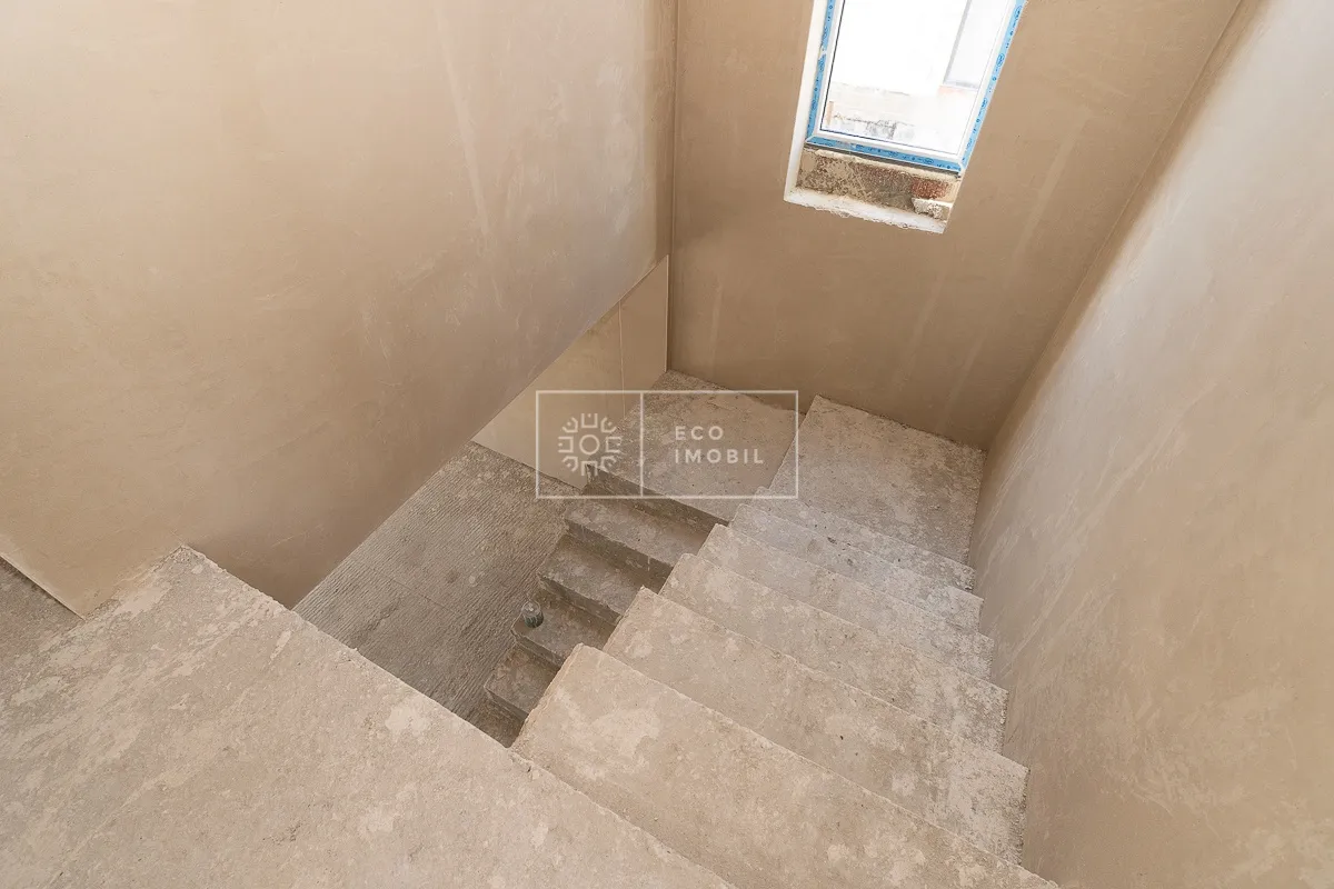 3-etaje casă, 3 camere, 160 m² — Imagine 3
