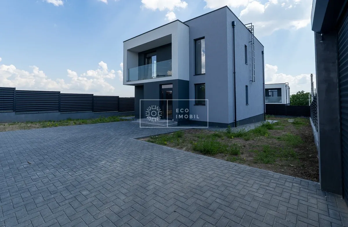 3-etaje casă, 3 camere, 160 m² — Imagine 1