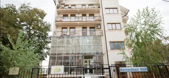 2-bedroom office, 92 m² — Image 1