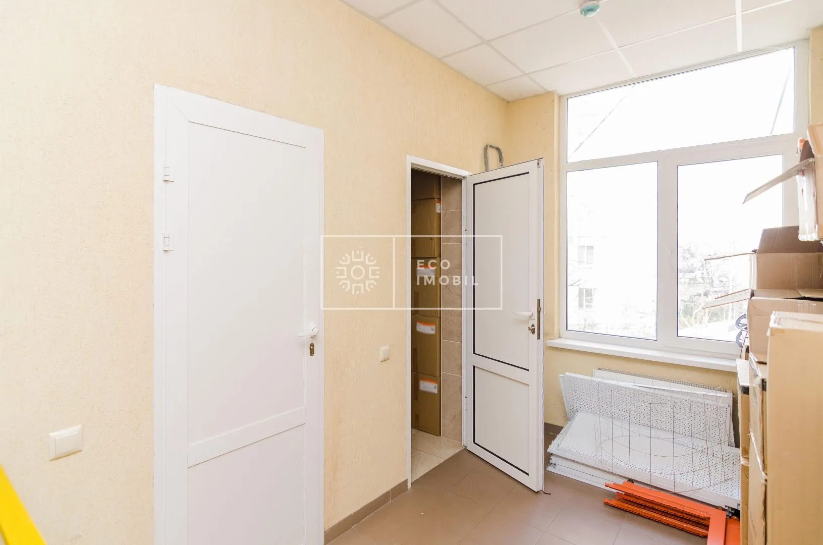 1-camere birou, 400 m² — Imagine 1