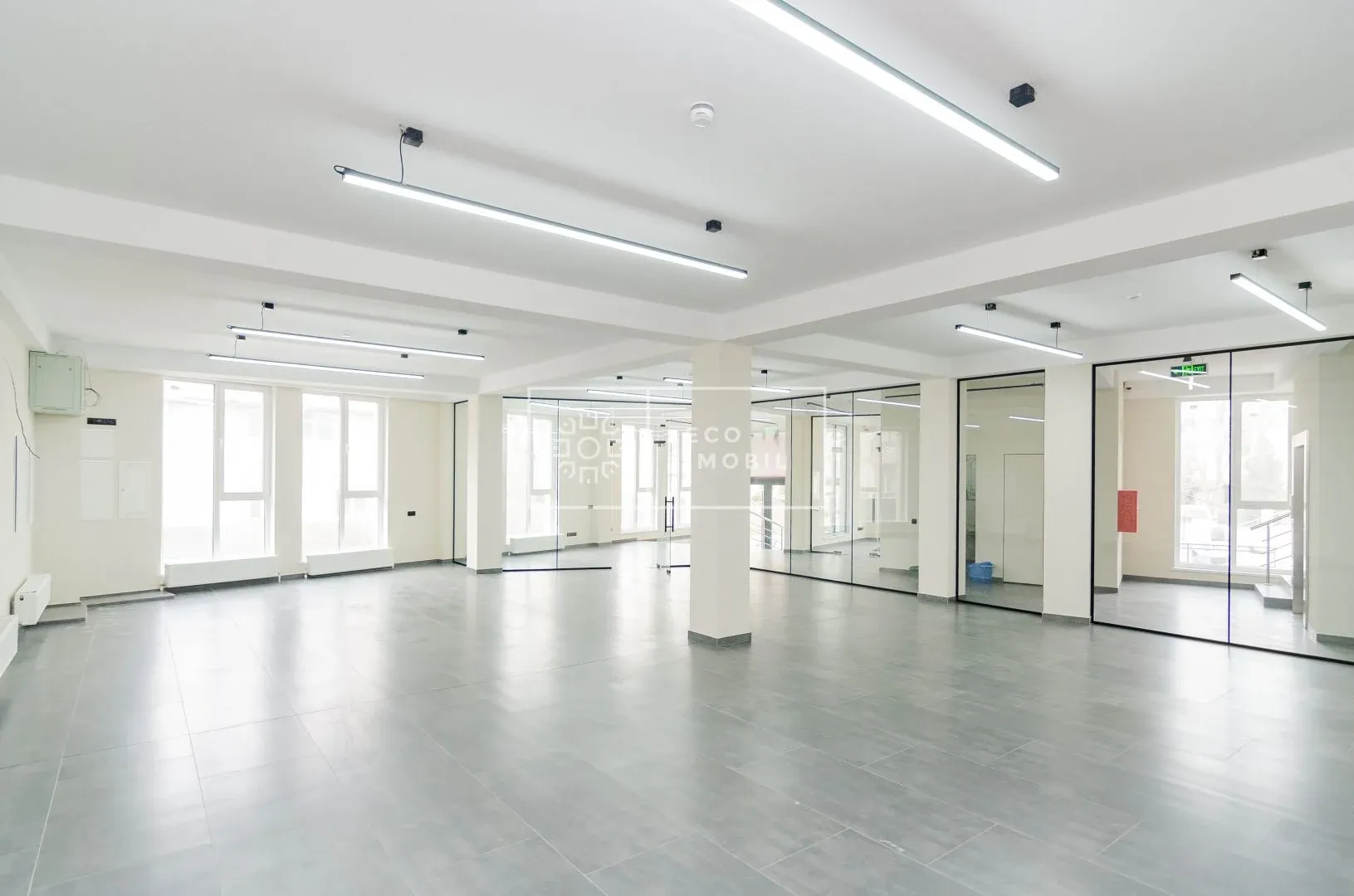 1-bedroom office, 150 m² — Image 3