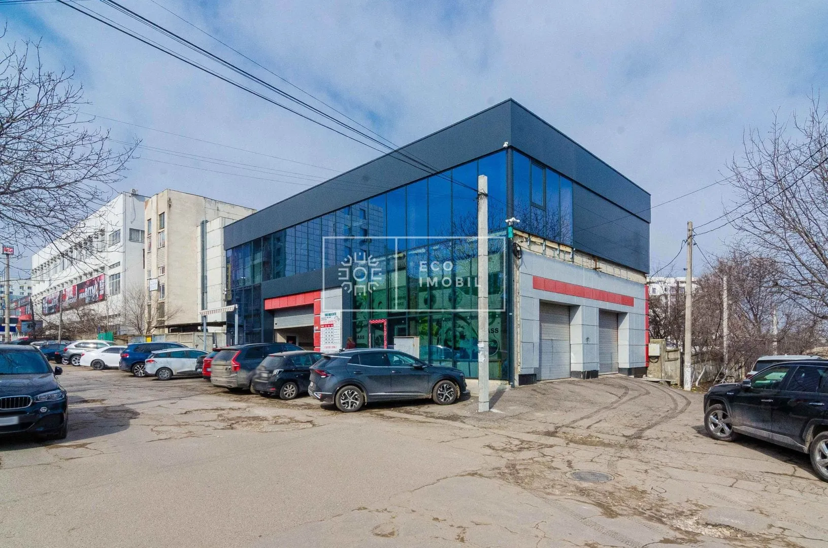 Spațiu comercial, 300 m² — Imagine 1