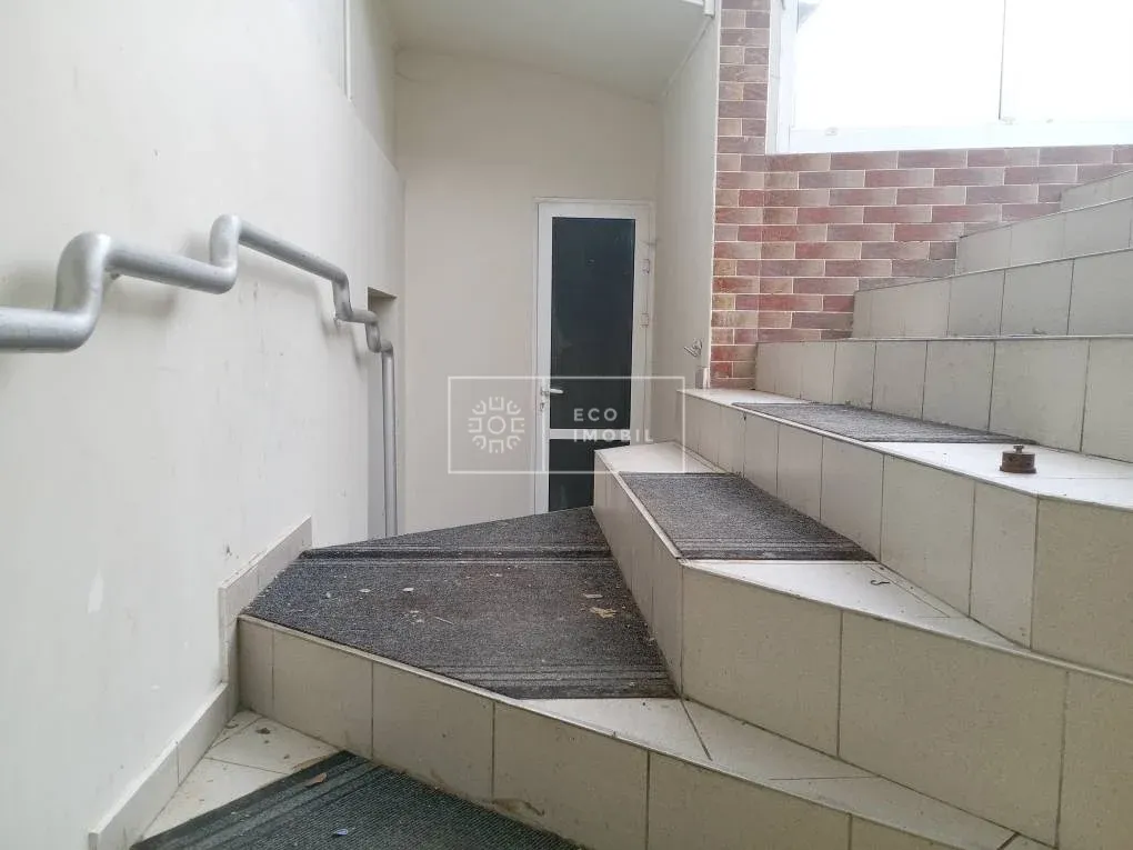 1-camere birou, 100 m² — Imagine 3