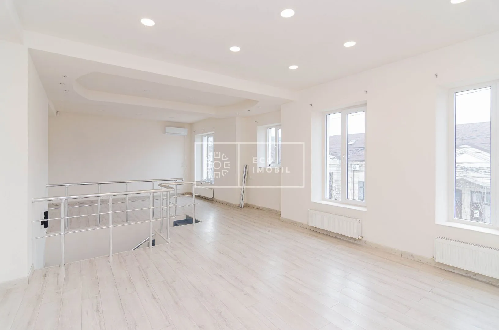 1-camere birou, 60 m² — Imagine 2