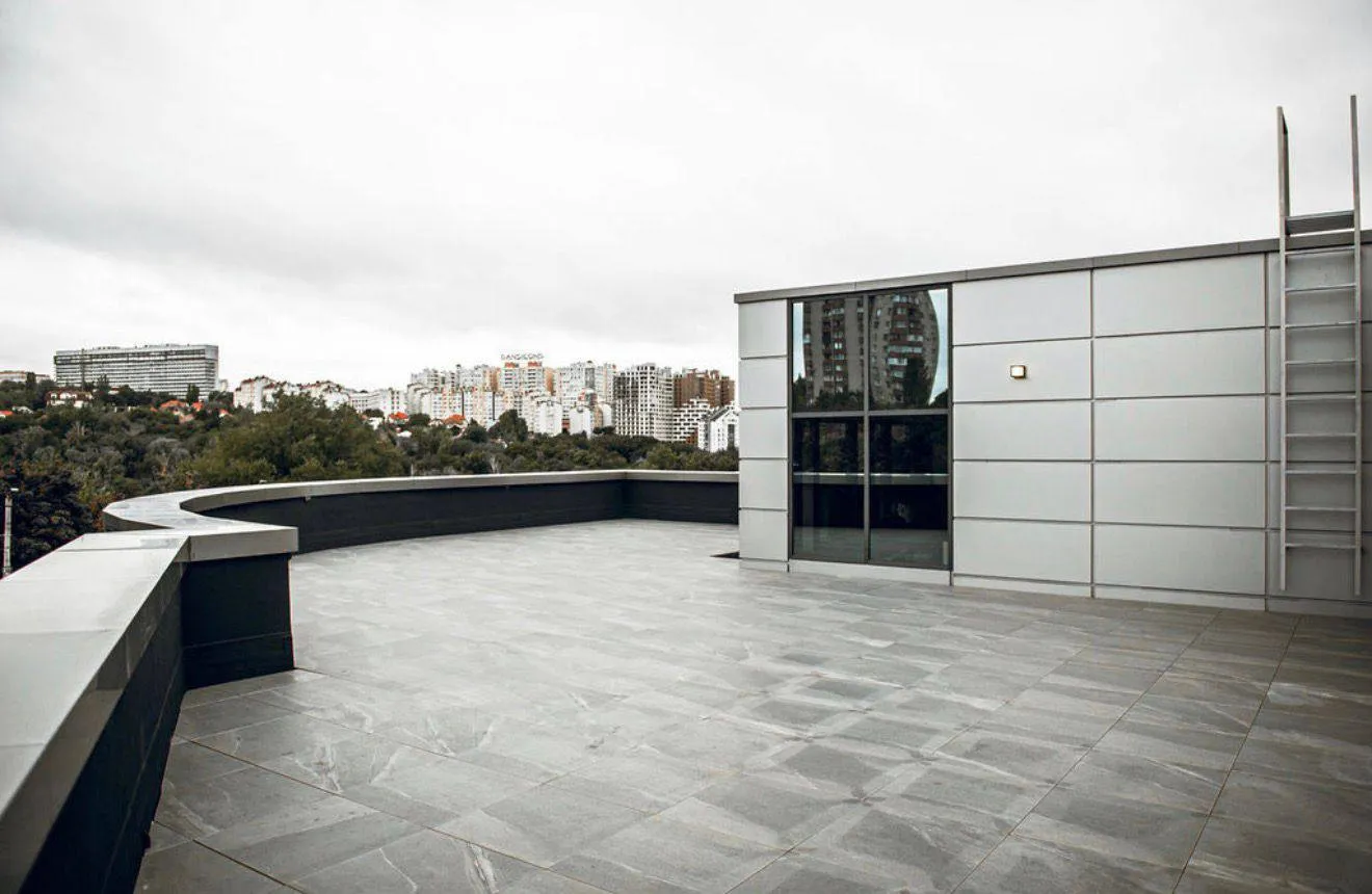 1-camere birou, 140 m² — Imagine 8