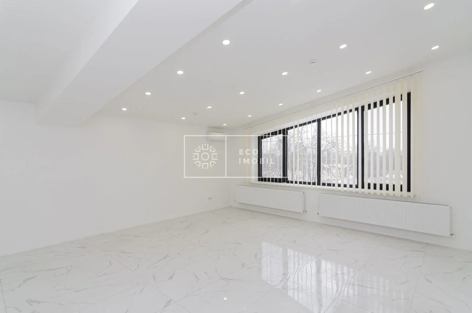 1-camere birou, 35 m² — Imagine 1