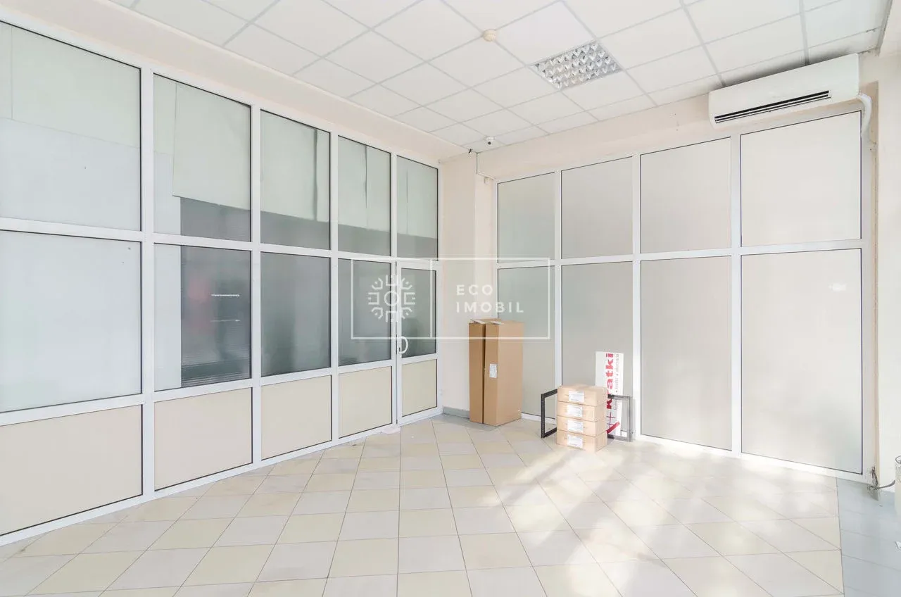 Spațiu comercial, 350 m² — Imagine 4