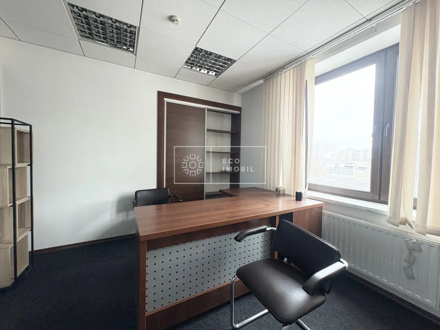 1-camere birou, 155 m² — Imagine 1
