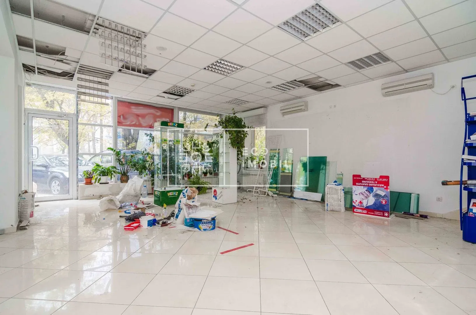 1-camere birou, 82 m² — Imagine 1