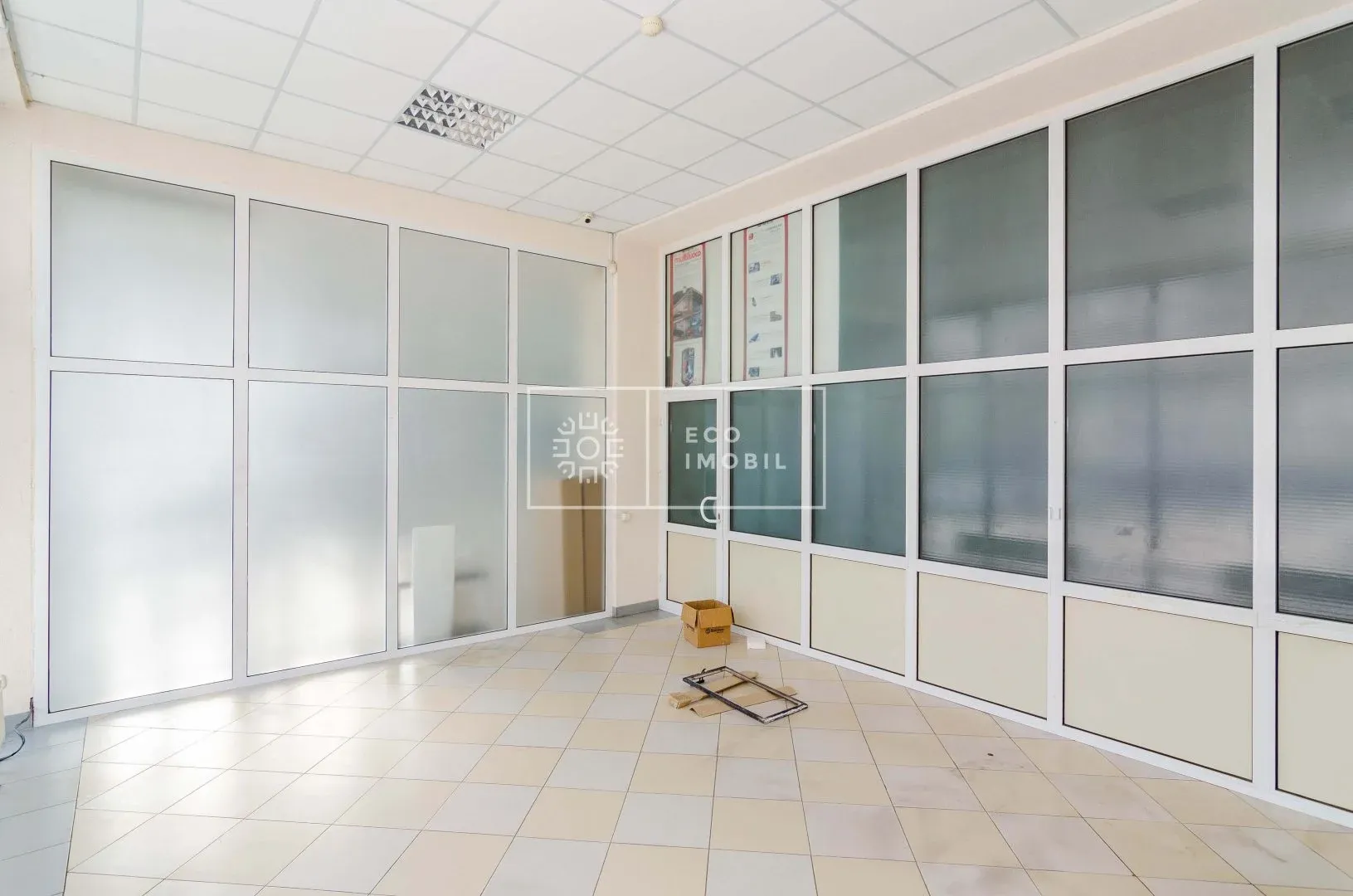 1-camere birou, 700 m² — Imagine 1
