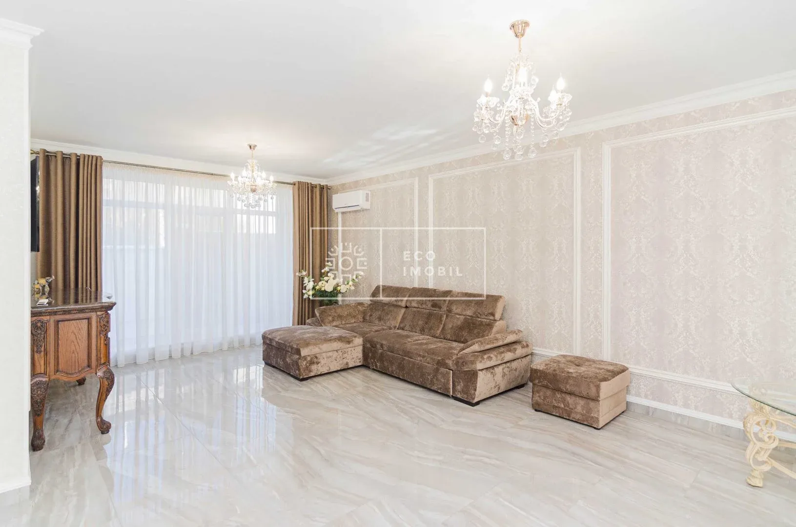 2-этажный дом, 3 комнаты, 240 м² — Изображение 3