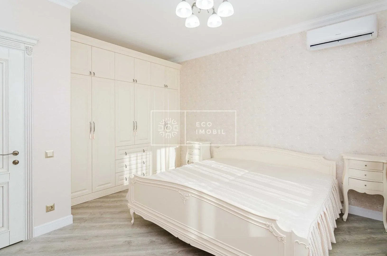 2-этажный дом, 3 комнаты, 240 м² — Изображение 4