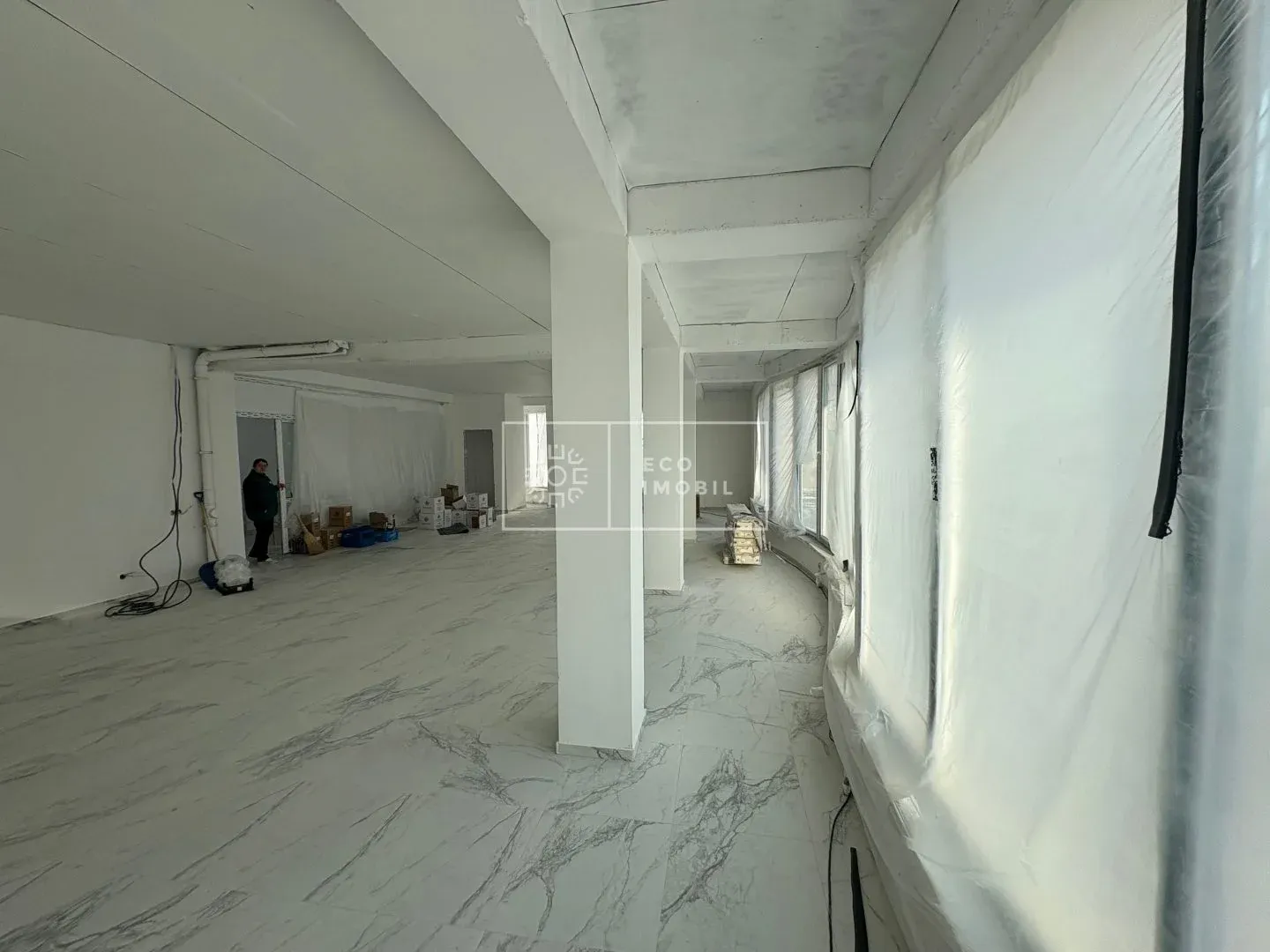 1-camere birou, 110 m² — Imagine 4