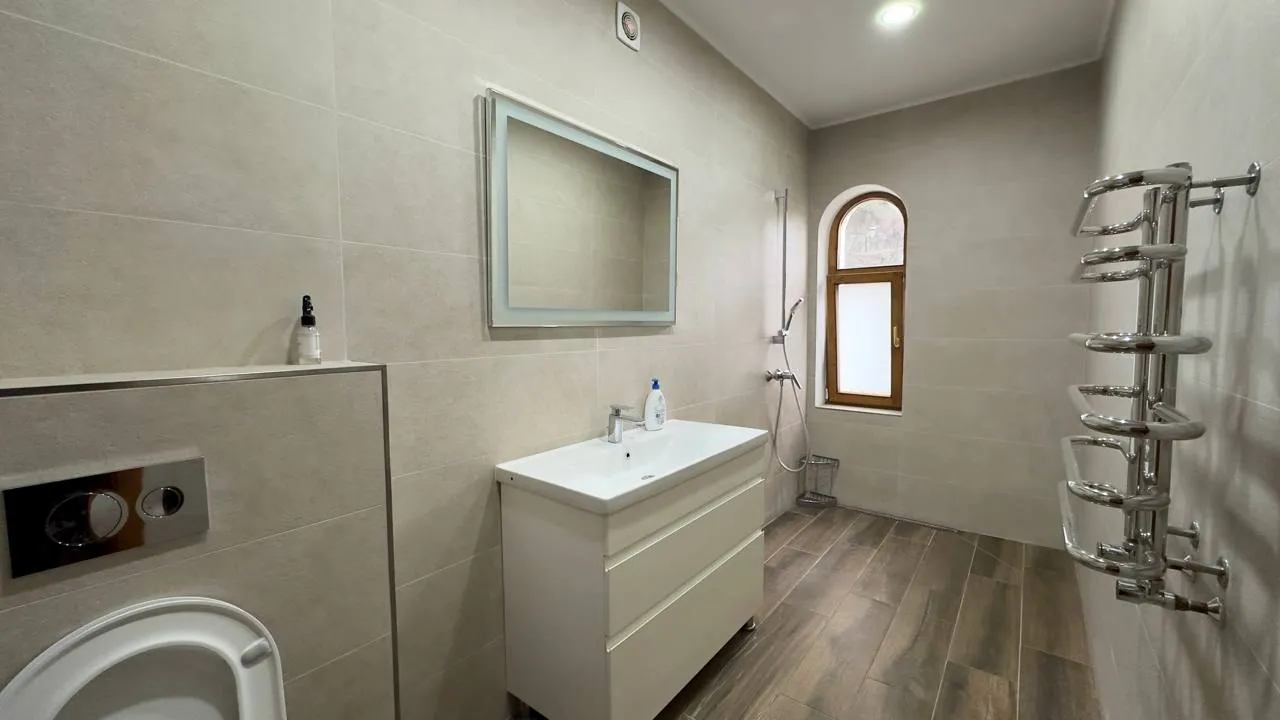 10-camere birou, 450 m² — Imagine 4