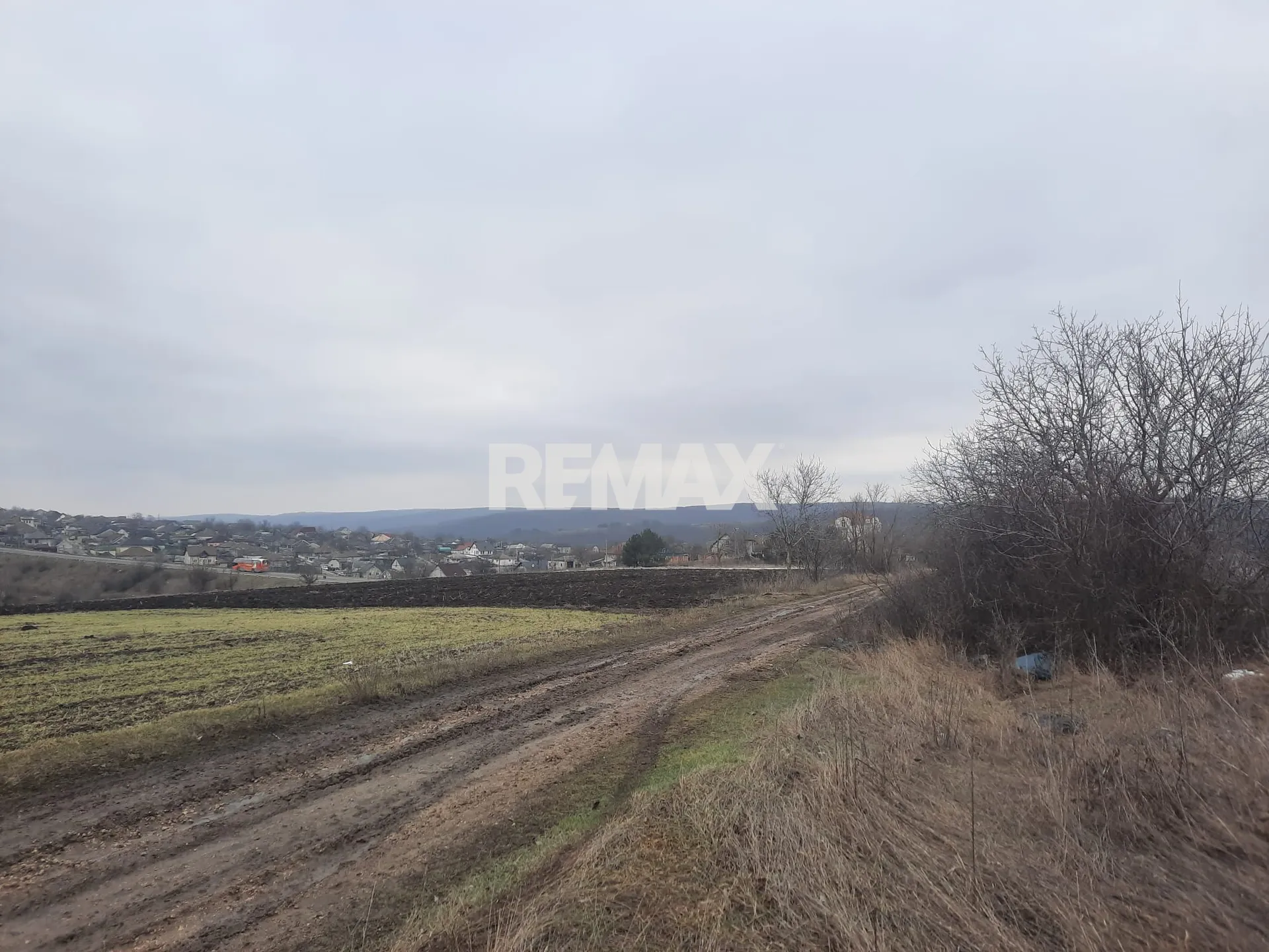 Commercial Land, 38 ares — Image 1