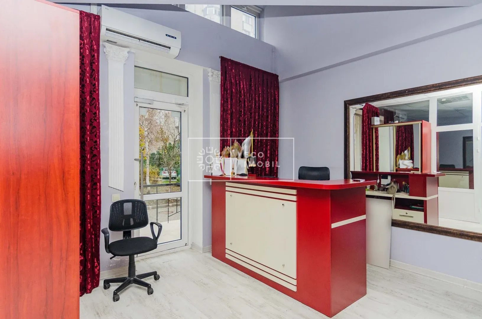 1-bedroom office, 90 m² — Image 1