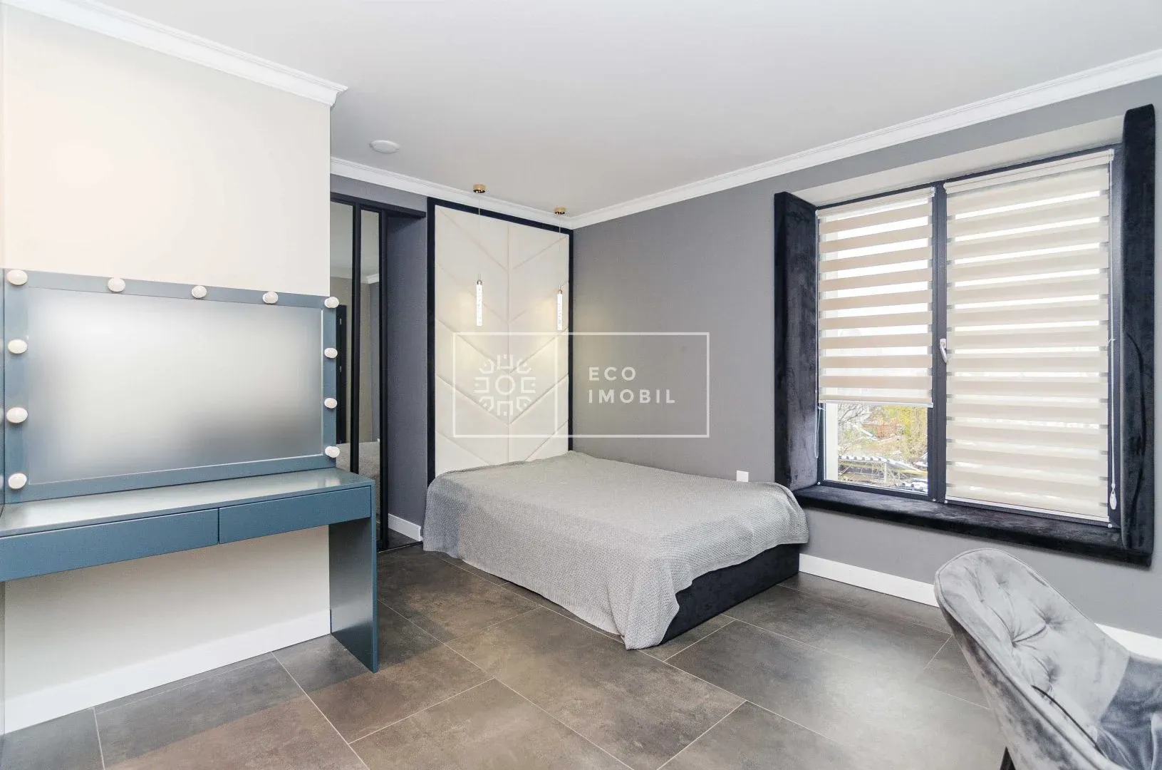 2-etaje casă, 5 camere, 340 m² — Imagine 4