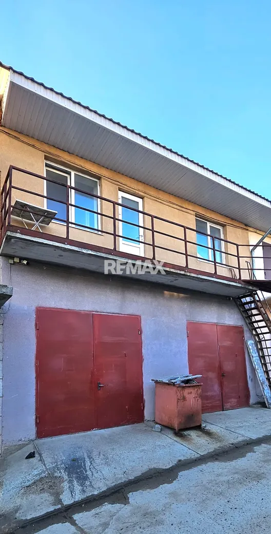 1-bedroom office, 240 m² — Image 3