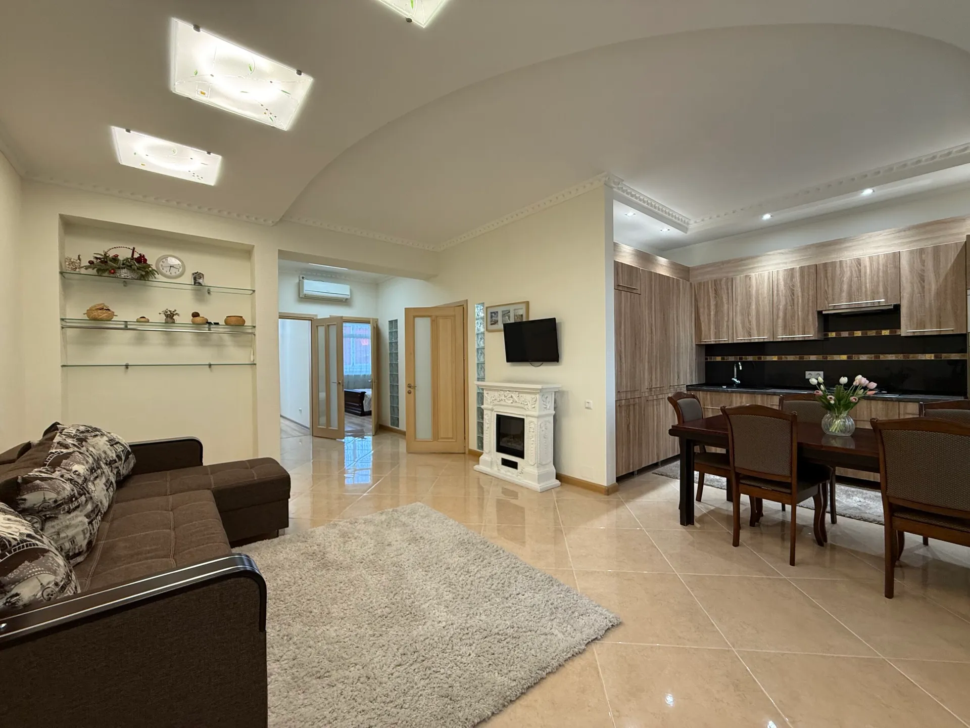 2-camere apartament, 103 m² — Imagine 1