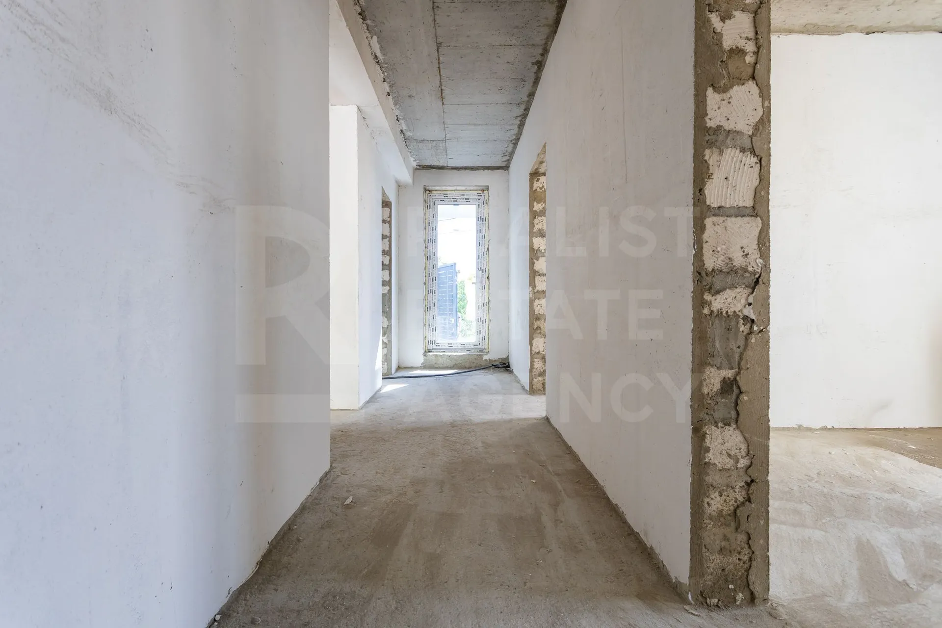 1-этажный дом, 3 комнаты, 192 м² — Изображение 4