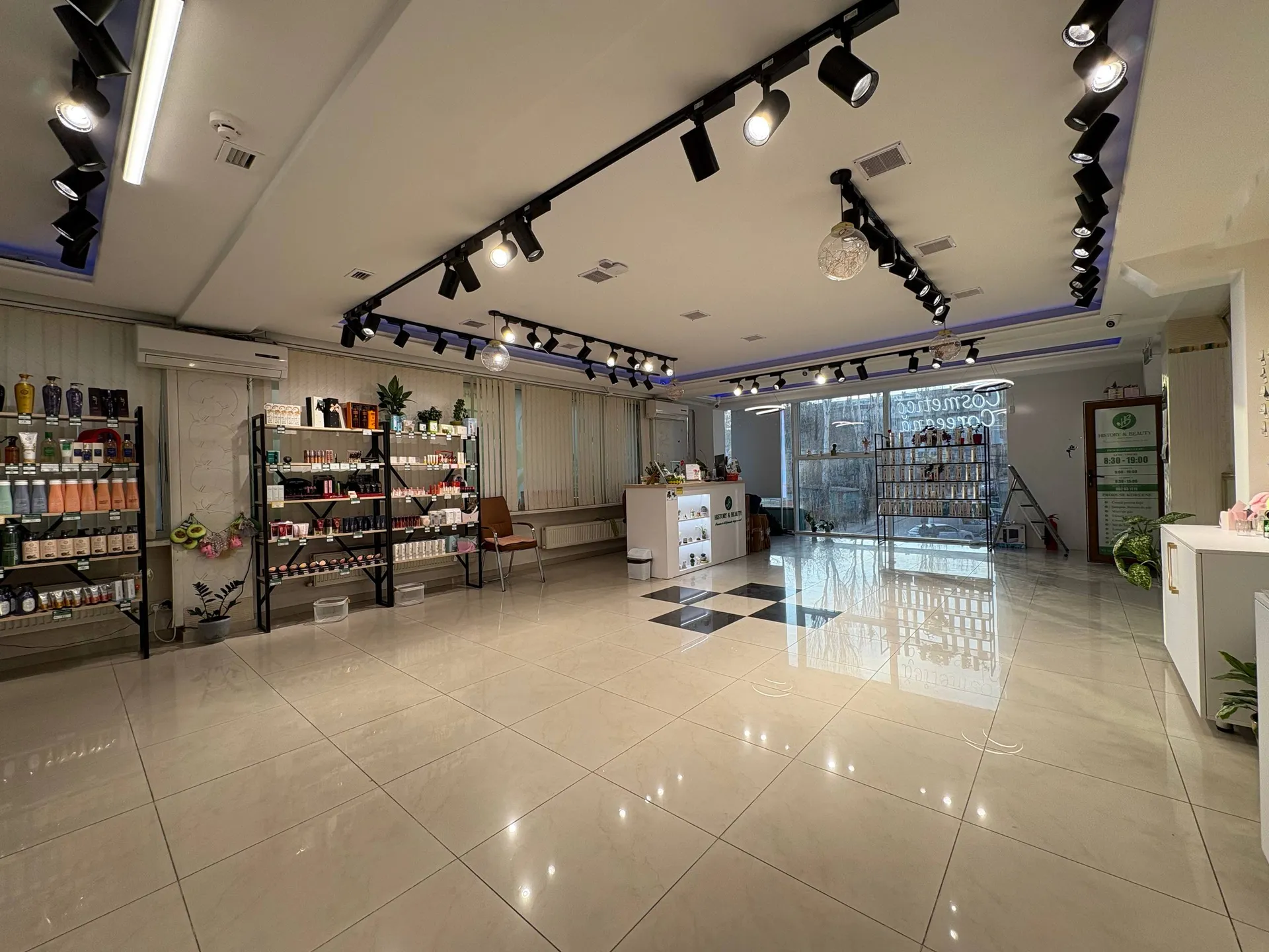 1-camere birou, 90 m² — Imagine 4