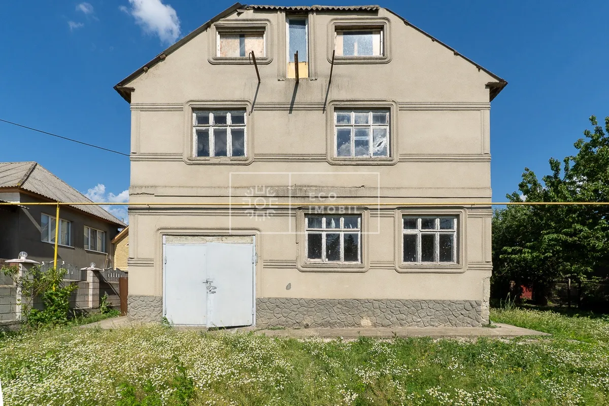 3-этажный дом, 5 комнат, 192 м² — Изображение 1