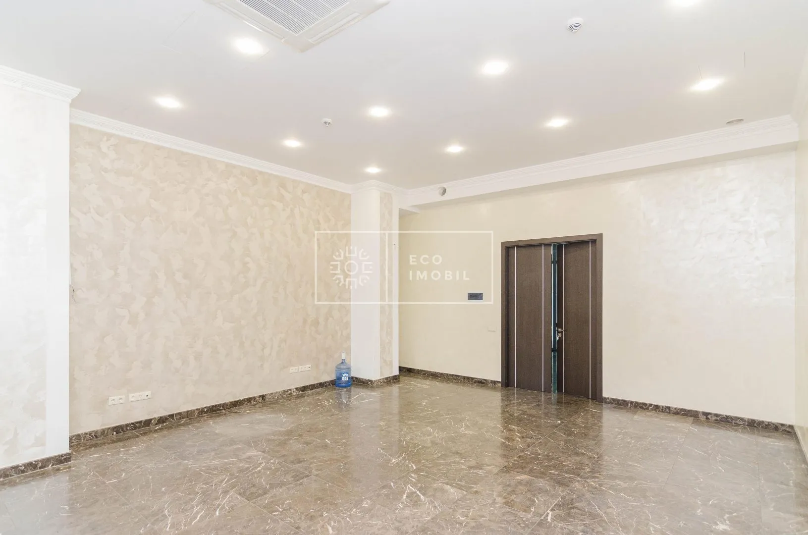1-bedroom office, 600 m² — Image 3