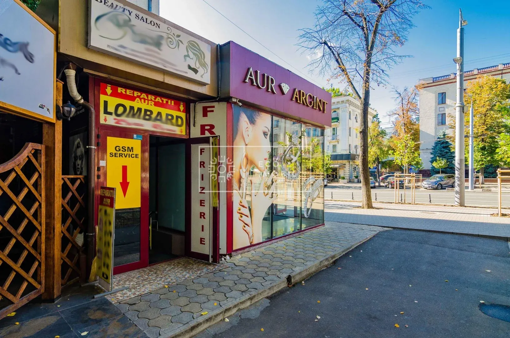 Birou, 235 m² — Imagine 1