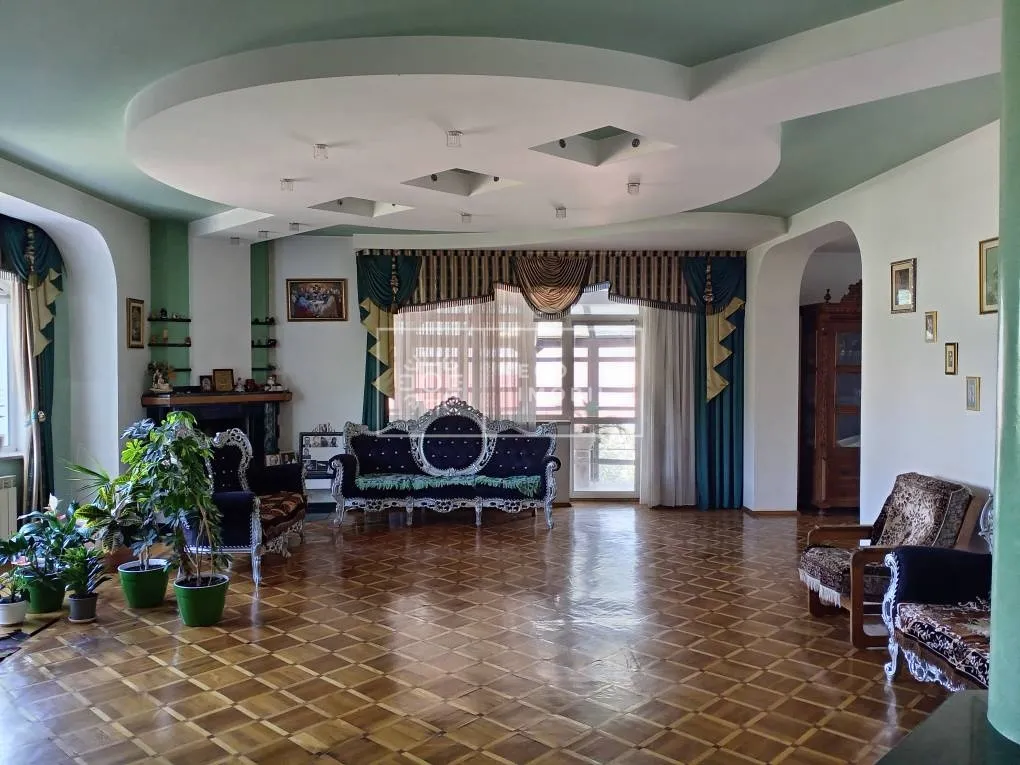 1-bedroom office, 650 m² — Image 3