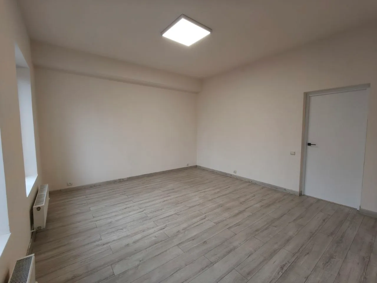 1-camere birou, 60 m² — Imagine 8