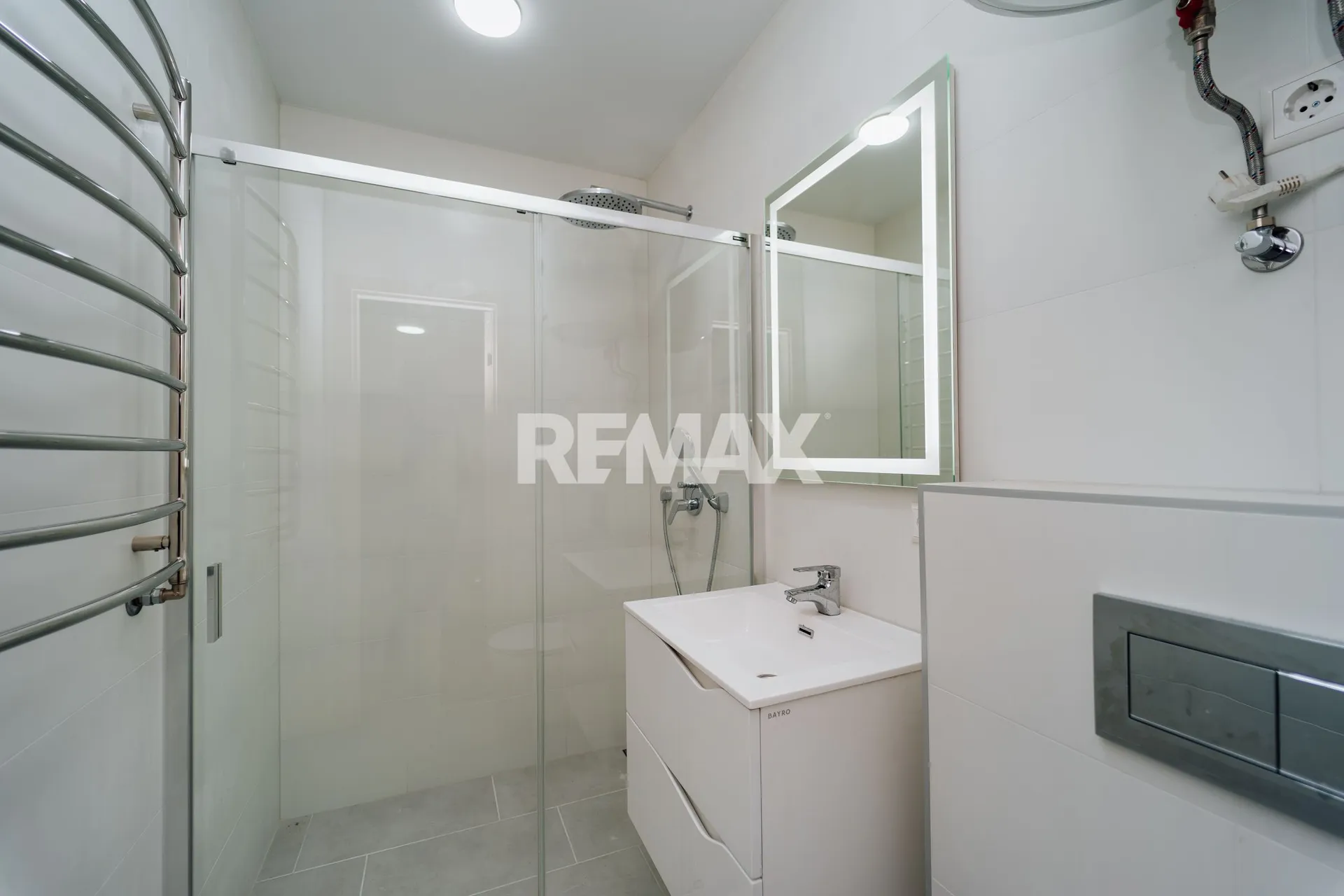 2-bedroom apartment, 60 m² — Image 2