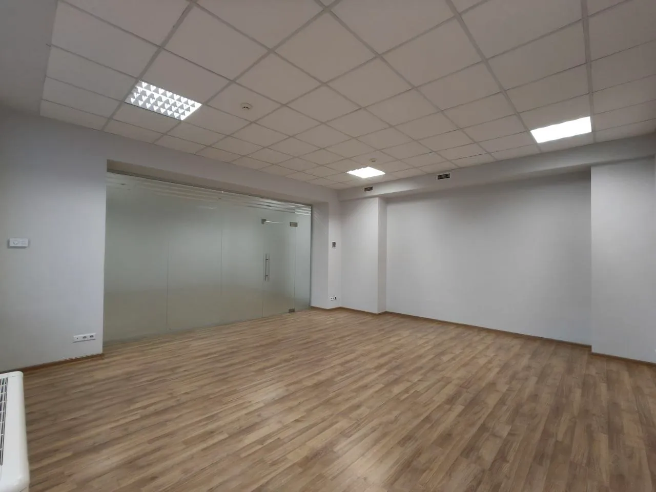 2-camere birou, 72 m² — Imagine 2