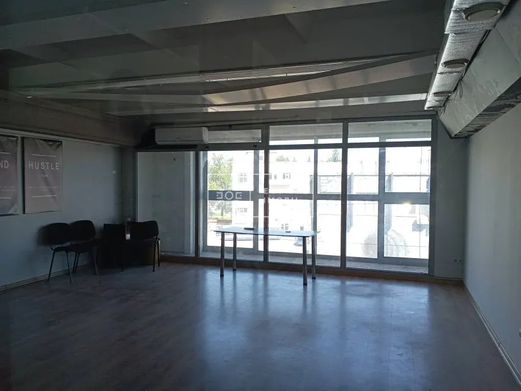 1-bedroom office, 50 m² — Image 1