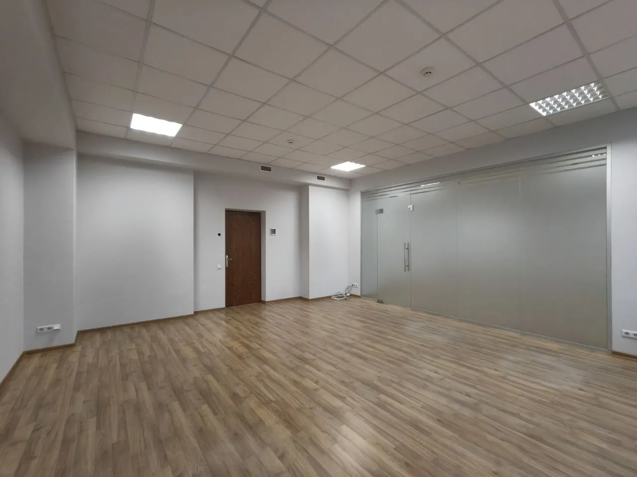 2-camere birou, 72 m² — Imagine 8